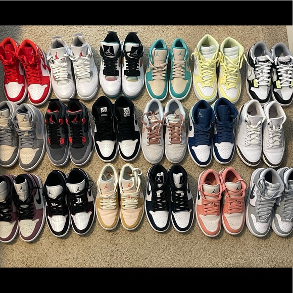 Hi! Welcome to my closet. - Picture 2 of 8